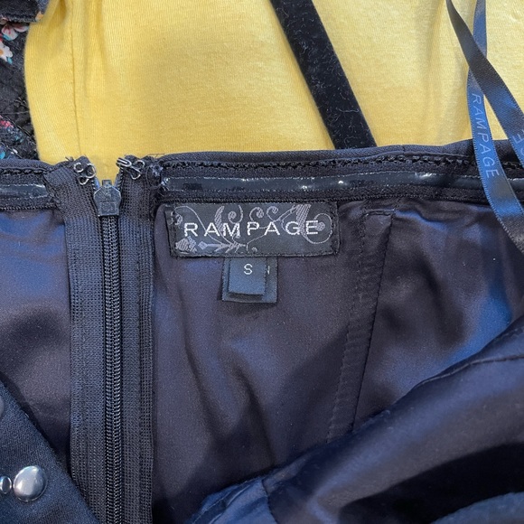 Rampage corset top - Picture 3 of 4